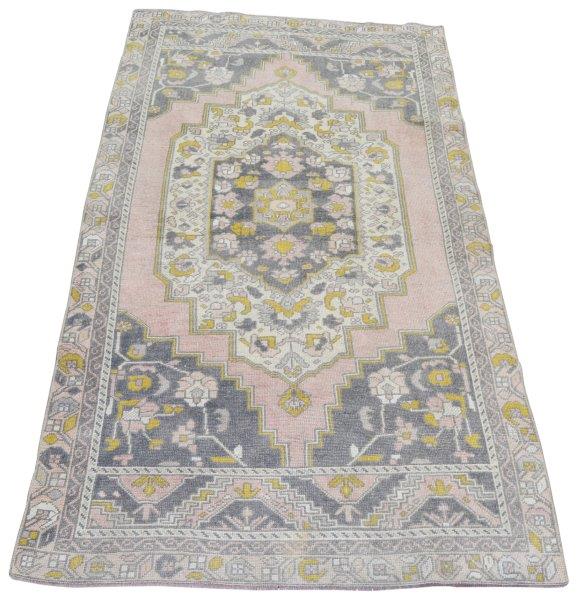 Vintage Turkish Oushak