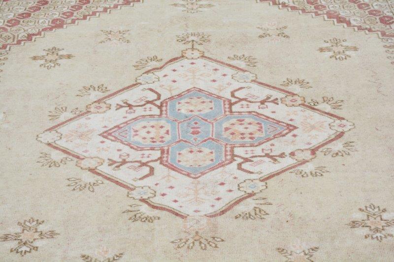 Vintage Turkish Oushak