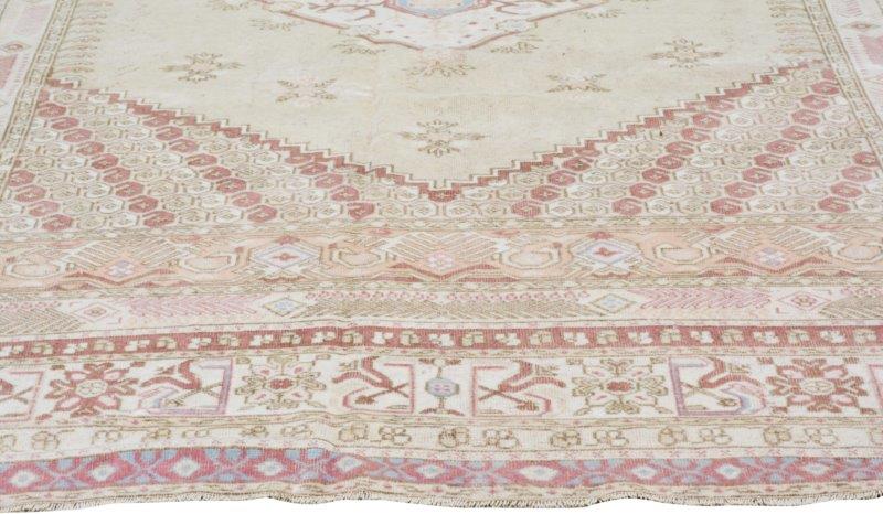 Vintage Turkish Oushak